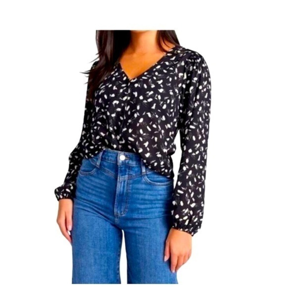 NEW…LUSH Black Patterned V-Neck Blouse